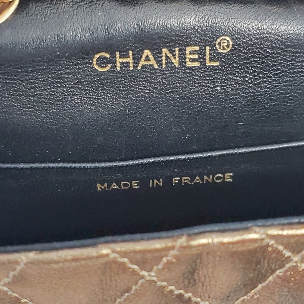 CHANEL Quilted Mini Flap Bag Charm Keychain Gold - Picture 11 of 13